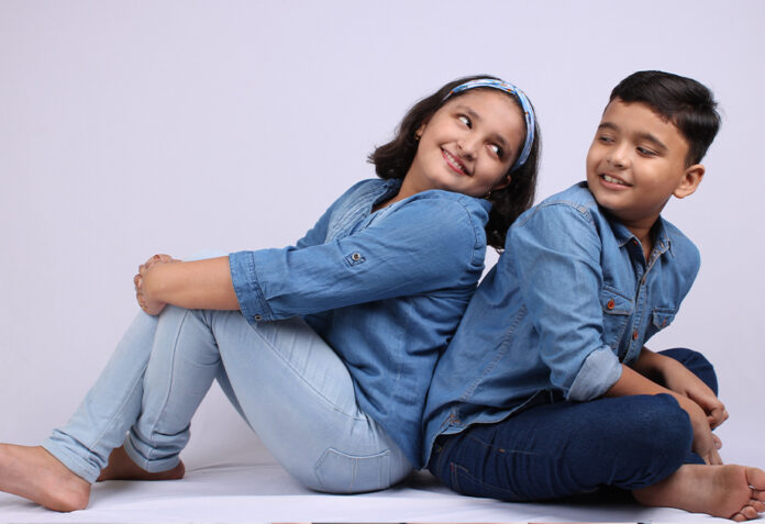 10 easy methods to help build strong bond between siblings