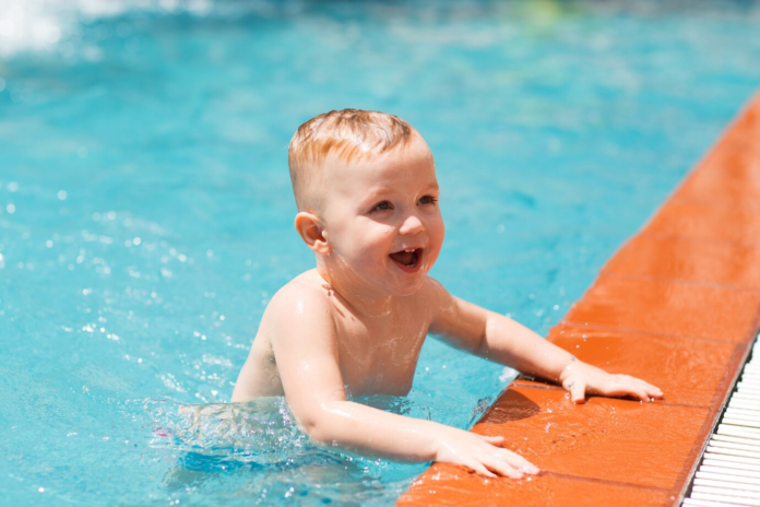 When Can Babies Learn to Swim? Swimming for Babies