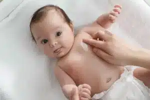 moisturizer-is-best-for-a-babys